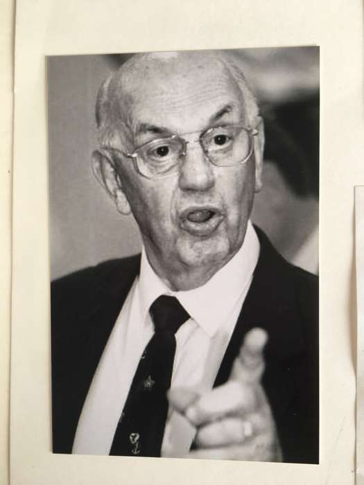 LOVELY AUTOGRAPHED CARD AND LETTER OF FORMER PRESIDENT PW. BOTHA AND MRS AND PRESS  PHOTO