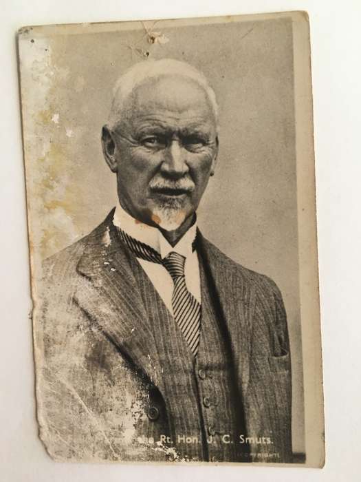 LOVELY POSTCARD AND PHOTO OF FORMER PRESIDENT - JAN SMUTS