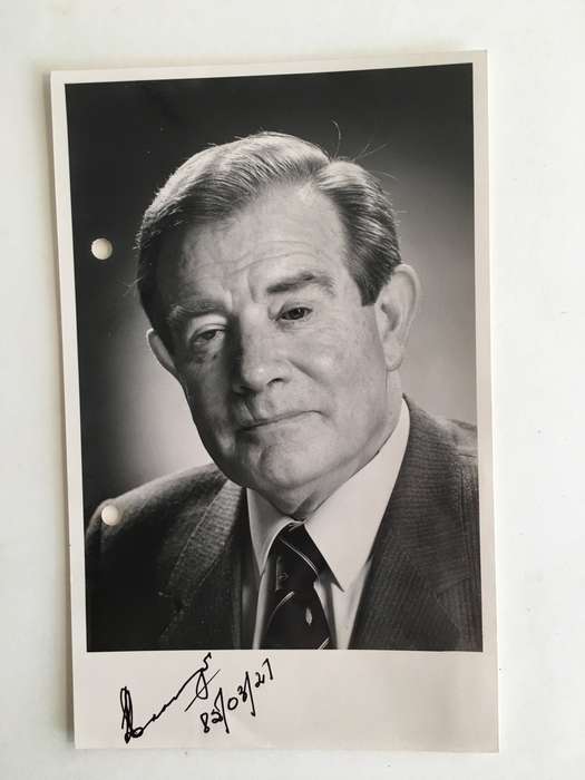 LOVELY VINTAGE AUTOGRAPH AND LETTER OF FORMER MINISTER P CRONJE - 1985