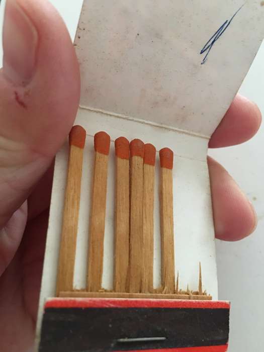 VINTAGE MATCH BOOK WITH MATCHES