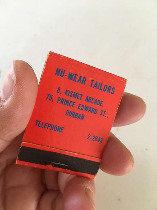 VINTAGE MATCH BOOK WITH MATCHES