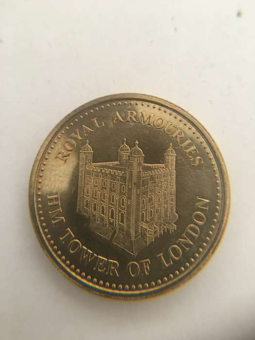 GREAT BRITAIN THE TOWER OF LONDON  TOKEN HELMET BRONZE COIN