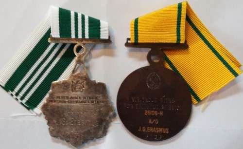 SA PRISON SERVICES (PRE 1994) MERIT AND SERVICE MEDAL PAIR - ERASMUS