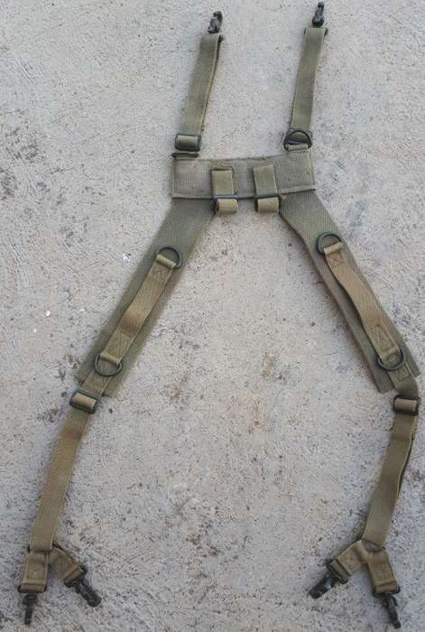 SADF - 70'S PATTERN GREEN CANVAS WEBBING YOKE - ALL CLIPS AND BUCKLES INTACT.