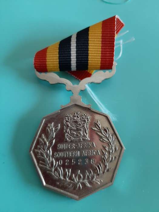 SADF - FULL SIZE SOUTHERN AFRICA MEDAL (NUMBERED) - SHORT RIBBON