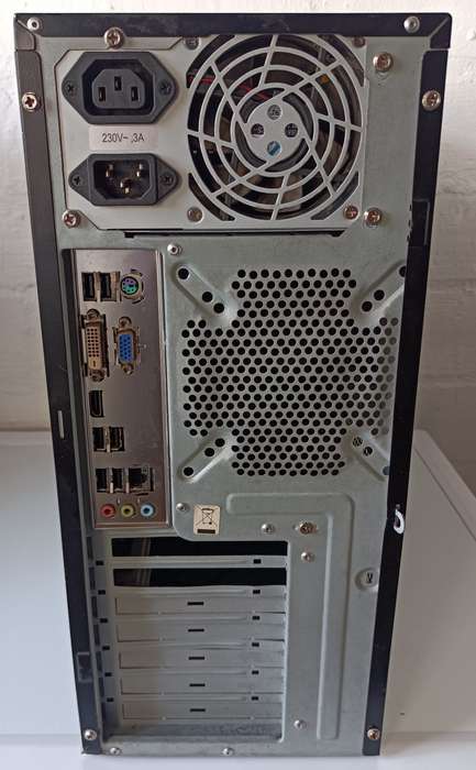 Cooler Master Elite | Intel i3 | Windows 10 activated