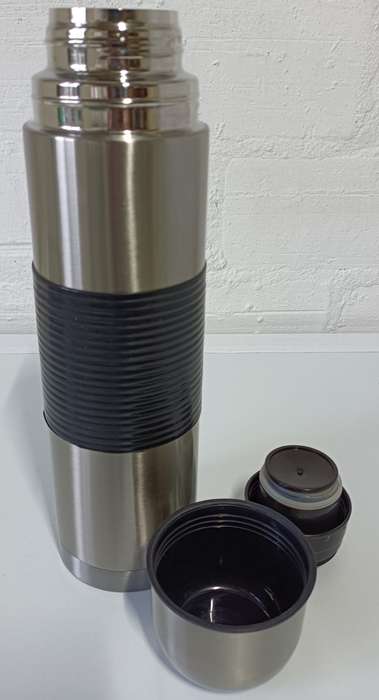 Thermos Flash 1Lt Double Wall Hot & Cold Bullet Flask with Antislip Rubber Grip