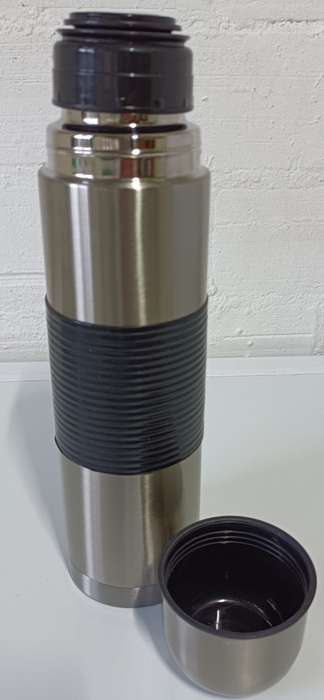 Thermos Flash 1Lt Double Wall Hot & Cold Bullet Flask with Antislip Rubber Grip