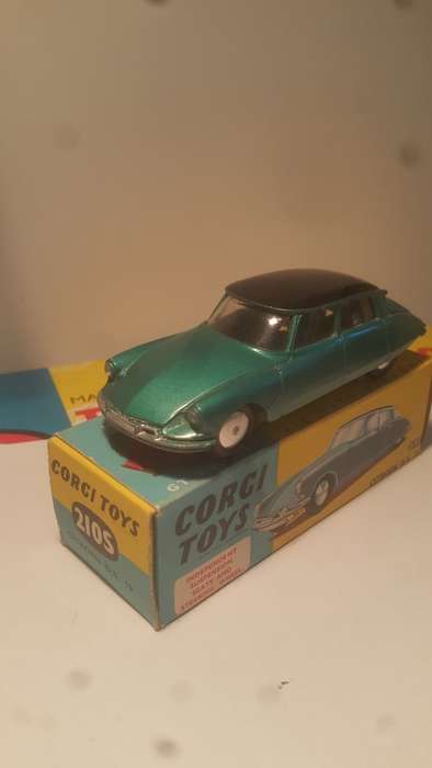 Corgi reproduction boxes