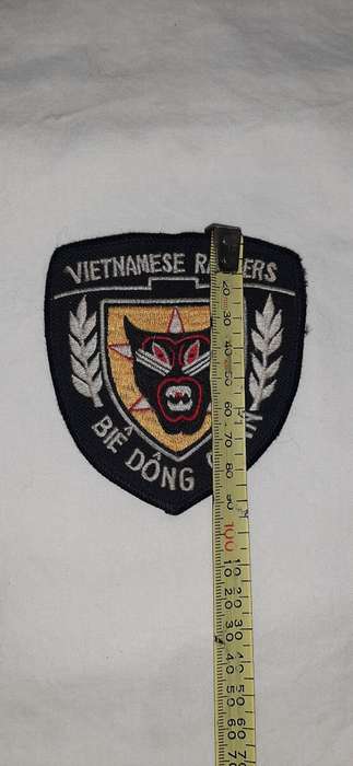 ** Vietnam War : 1972 Type Vietnamese Rangers Insignia Shoulder Patch.**