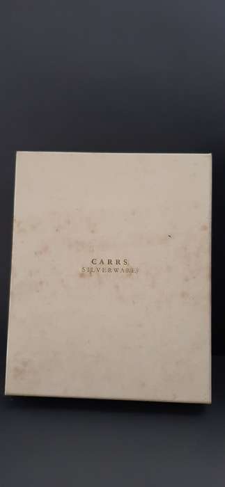 ** EXQUISITE: 23ct Gilded .925 Silver Photo Frame by Carrs of Sheffield (19cm x 14cm).**