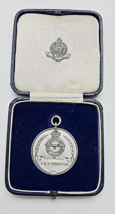 ** Royal Air Force .925 Silver Medallion : 1934 Mosul Flight Relay No.30 B Squadron (Birmingham).**