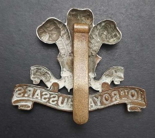 **WW1 - 10th Royal Hussars Bi-Metal Cap Badge w/ Slide.**