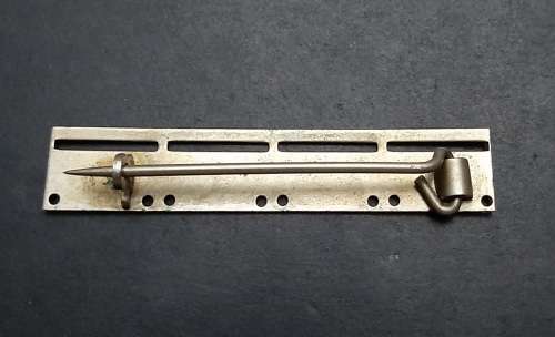 ** Miniature 4 Medal Suspension Mounting Bar w/ Pin (6 cm).**