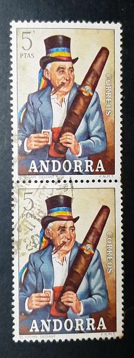 ** 1972 Andorra 5 Ptas Postage Stamps Pair (USED).**