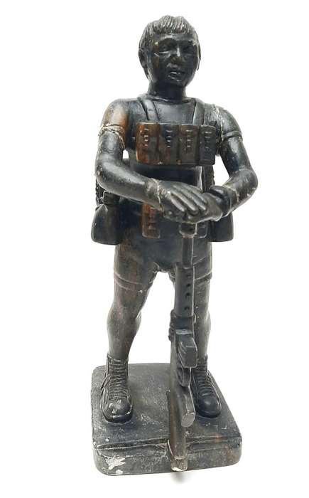 ** Rhodesian Bush War: 1970s Fireforce `Troopie` Soapstone Statuette (26cm) [ Repaired ].**