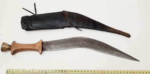 ** 20th Century: Italian Somaliland / Eritrean Gile Afar Dagger w/ Scabbard (47cm).**