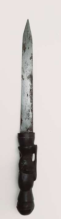 ** 20th Century Kenya Maasai Herders` Baton Dagger (31cm).**