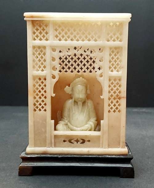 Early 20th century Chinese Lu Xing Qingtian stone figurine (12cm x 9cm)