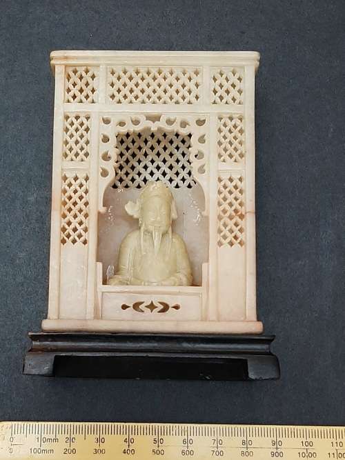 Early 20th century Chinese Lu Xing Qingtian stone figurine (12cm x 9cm)
