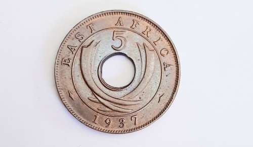 ** 1937 KGVI East Africa 5c Coin `H`  ( VF + ).**