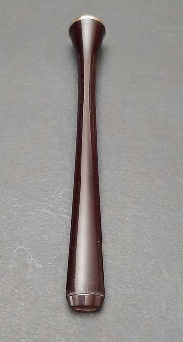 ** STUNNING: 9ct Gold Mounted Edwardian Ladies` Cheroot / Cigarette Holder (10cm).**