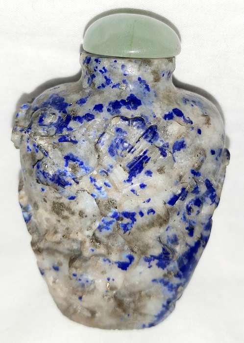 ** STUNNING- Chinese Carved Blue Corundum Semi-Precious Stone Snuff Bottle w/ Spoon (8cm).**