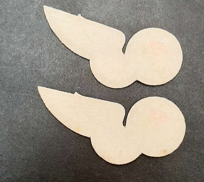 **Border War : 1980s SAAF Observer Half-Wing Screen-Printed Cloth Insignia (UNUSED)**