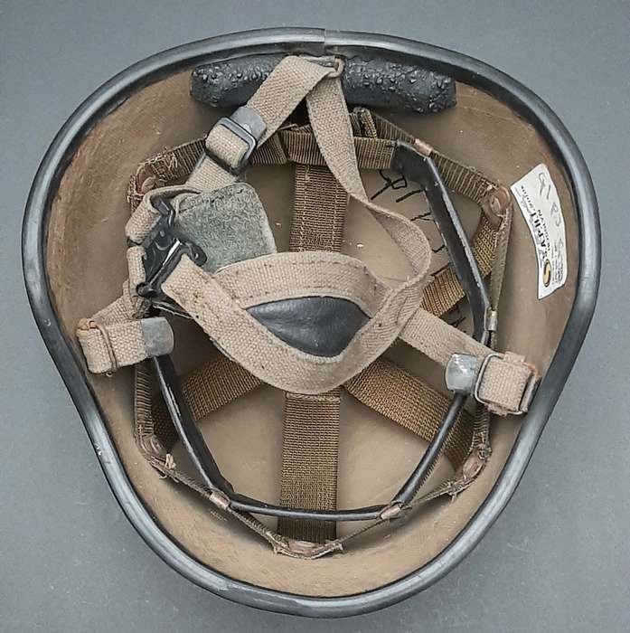 Border War 1980s: SADF Nutria M87 Ballistic Helmet - Size Large