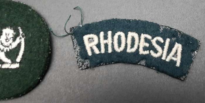 **Rhodesian Bush War: 1970s Rhodesian Army Step-out  Title & Sgt-Major Rank Insignia**