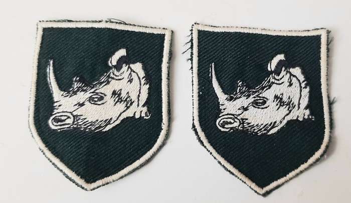 **Rhodesian Bush War: 1970s Rhodesian Army 2 Brigade Type I Shoulder Flash Pair**