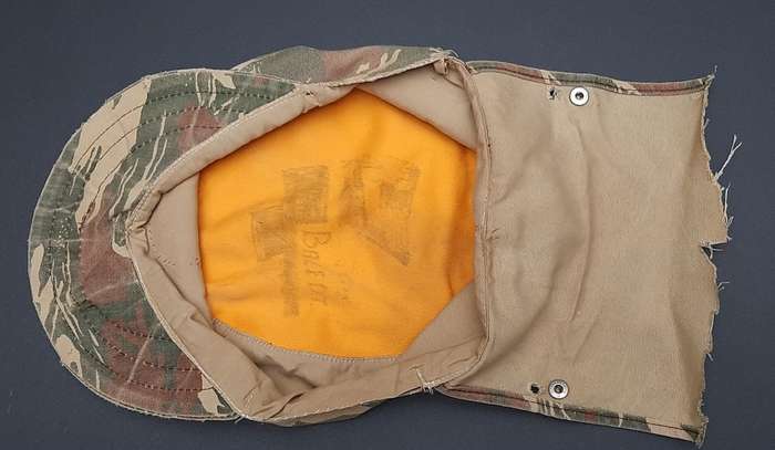 **Border War : 1980s SWAPOL/ Koevoet Camouflage Flap Cap (Size: 59).**