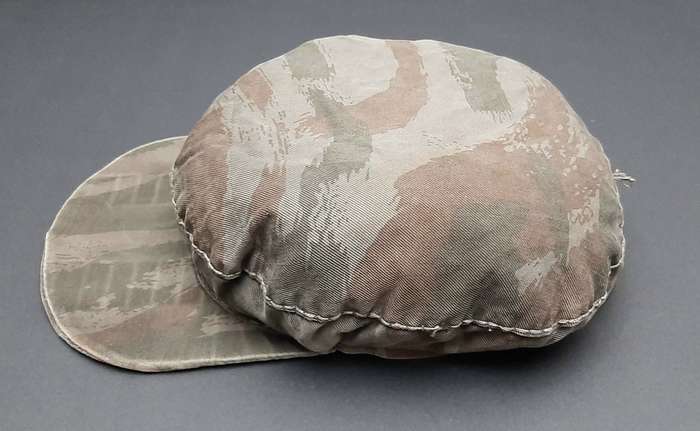 **Border War : 1980s FAPLA Lizard- Pattern Camouflage Cap (Pick-up).**