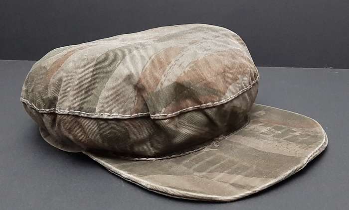 **Border War : 1980s FAPLA Lizard- Pattern Camouflage Cap (Pick-up).**