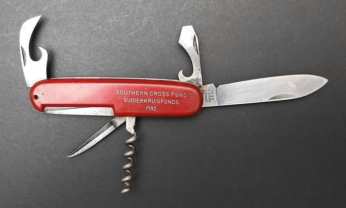 Border War 1980s SADF Southern Cross Fund Pocket Knives x2