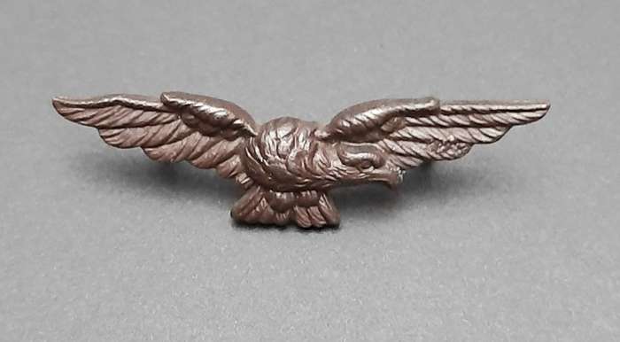 **RARE: WW2 SA Air Force Path Finder Bomber Qualification Badge (Lugs Intact).**