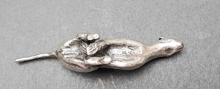 **STUNNING: .925 Silver Cheetah 1960s Figurine (31.82 gram).**