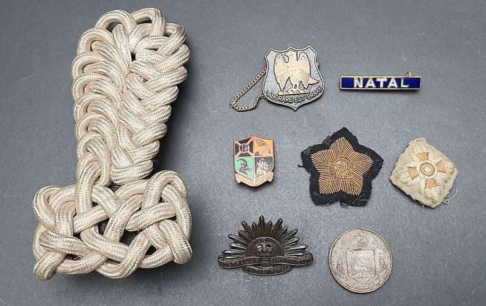 **WW2 British/ Commonwealth Military Insignia Assortment x8 Pcs.**