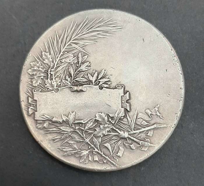 **WW1 : French Military Silverplated Bronze Shooting Medallion  **