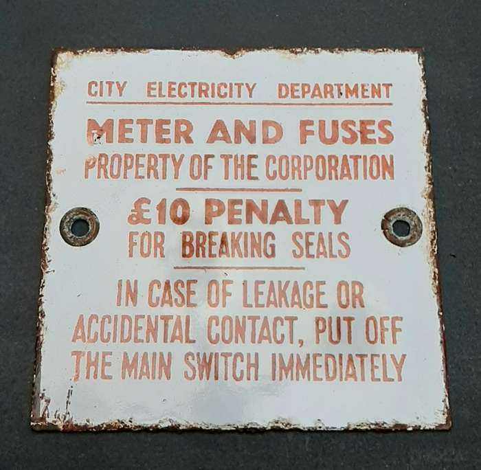 **RARE: Early 20th Century Colonial Enamel & Metal Municipal Sign (10cm x 9cm).**