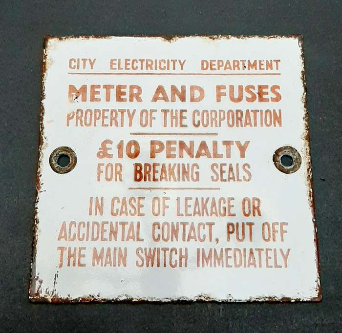 **RARE: Early 20th Century Colonial Enamel & Metal Municipal Sign (10cm x 9cm).**
