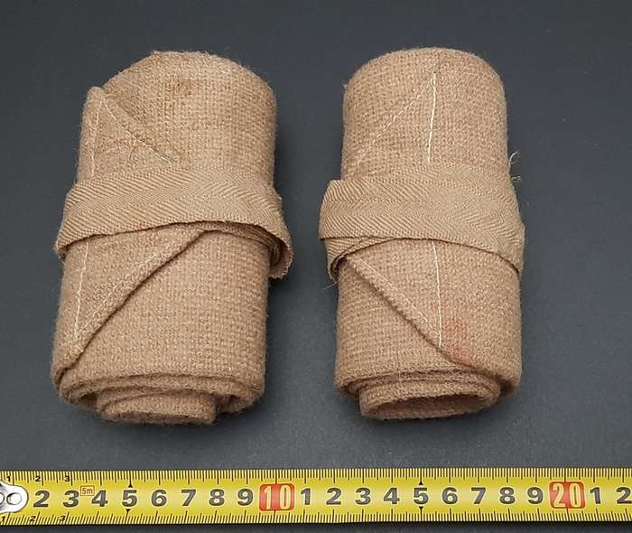 **WW2 : Rhodesian Army Wool Blend Boot Puttees x2 (Complete).**