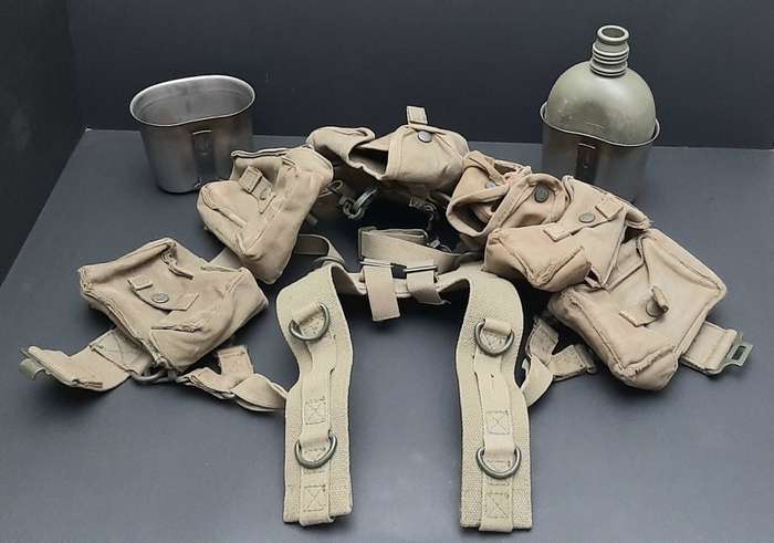 **Border War : 1970s SADF Patt.73 Patrol Webbing Assemblage w/ Firebuckets **
