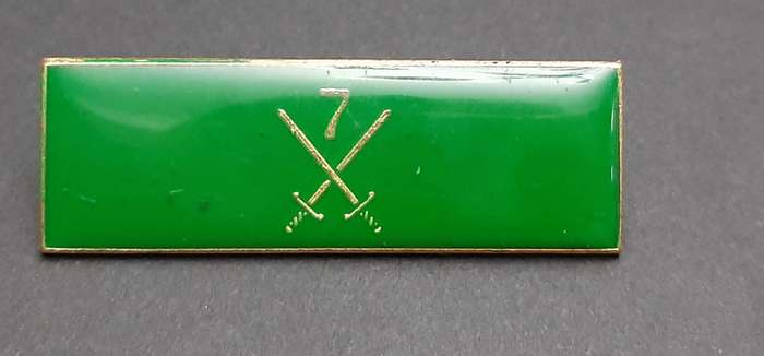 **RARE : 1990s SADF 7 SAI Command Bar Type II(Pins intact).**