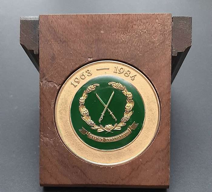 **RARE: 1980s SADF Maj-General D.J. Mortimer SA Infantry School/ Association Award Lot x 9 Pcs.**