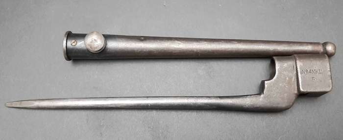 WW2 No.4 MKII Spike Bayonet with MKI Scabbard (Savage-Stevens)