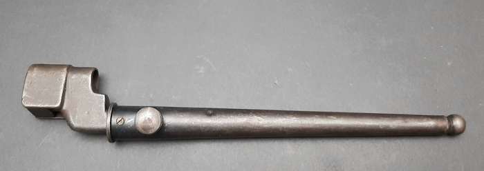 WW2 No.4 MKII Spike Bayonet with MKI Scabbard (Savage-Stevens)