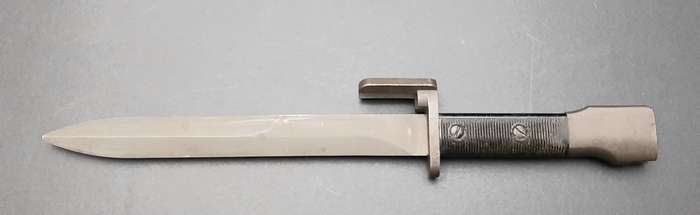 **Border War : 1960s SADF Type A FN FAL Bayonet w/out Scabbard.**.**