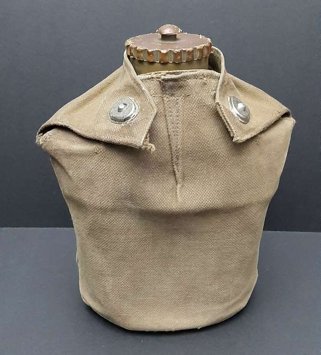 **Rhodesian Bush War: 1970s Rhodesian Army Patt. 61 Canteen w/ Cover.**