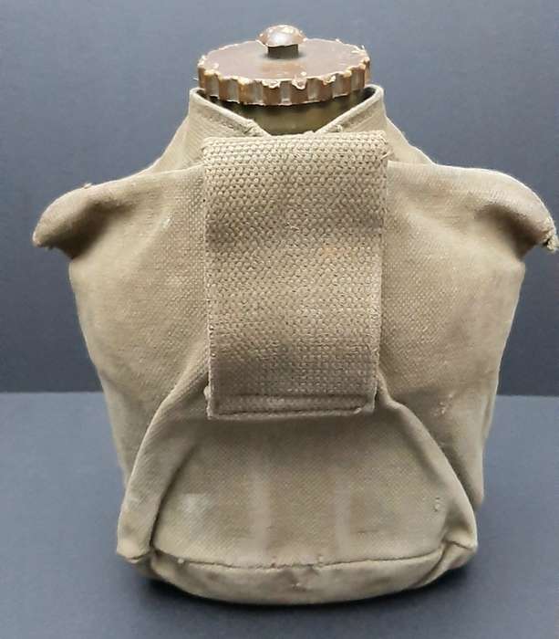 **Rhodesian Bush War: 1970s Rhodesian Army Patt. 61 Canteen w/ Cover.**